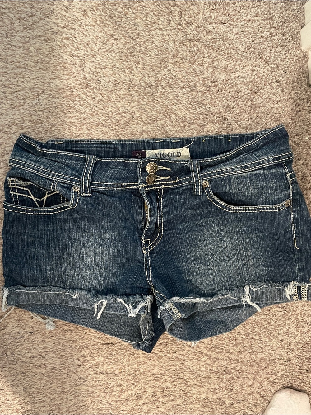 Vigold Women's Dark Wash Frayed Hem Denim Shorts size 7/8 29 inch waist - Picture 1 of 3